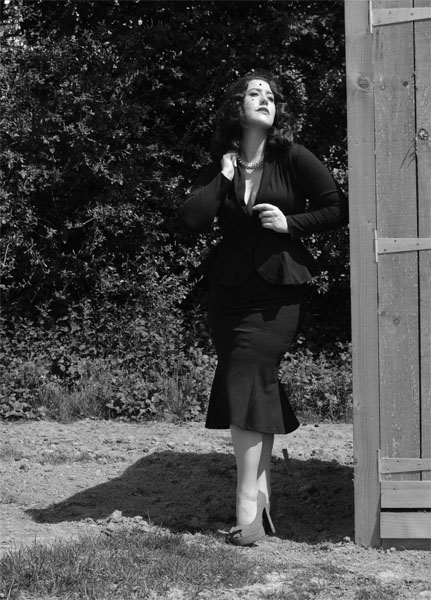 Black Diva Suit Heart of Haute