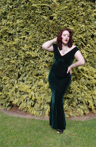 Collectif Claudette gown green velvet