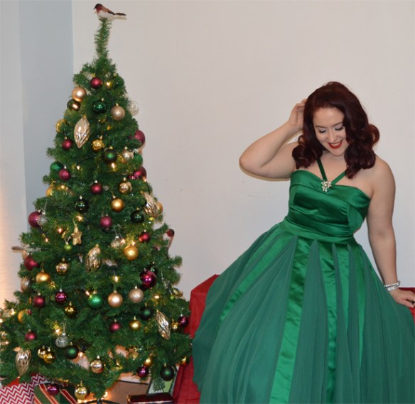 Unique Vintage Emerald Green Dovima dress