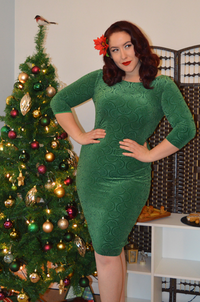 Zoe Vine Ava Green Velvet Wiggle Dress