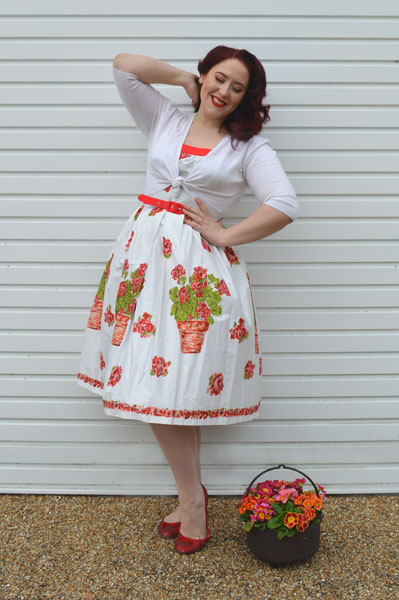 Dyann White Flower Pot Dress Retrospec'd
