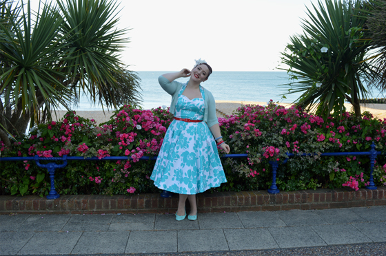 Vivien of Holloway 1950s Halter Neck Circle Dress Turquoise Floral