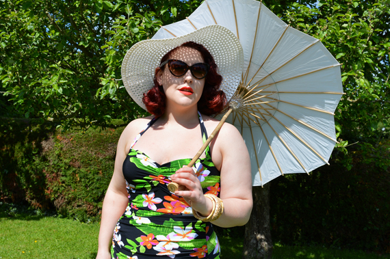 For Luna Carmen Exotic Flowers swimsuit plus size