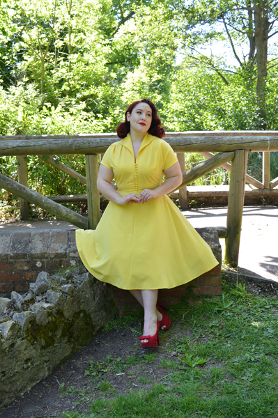 Pretty Retro 40s Style Hostess Dress Yellow