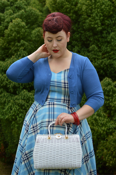 Hell Bunny Reproduction Wicker straw style Honey Ryder Handbag navy blue white Miss Amy May Discount Code AMYMAY20!%