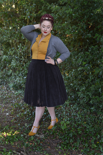 Miss Amy May Hogwarts vintage style Hufflepuff student pinup plus size inspired Harry Potter Cosplay disneybound