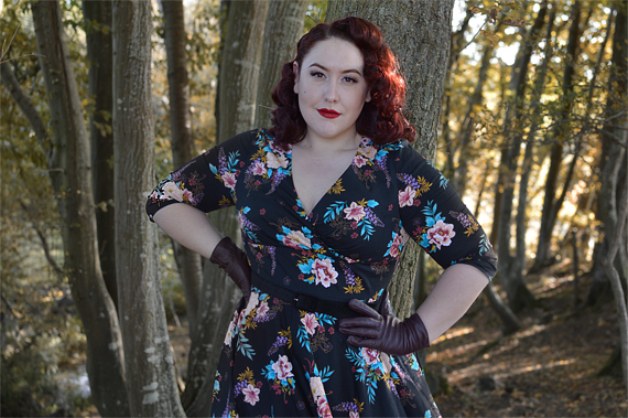 Hell Bunny Blue Bell 50s dress plus size pinup Miss Amy May fit review
