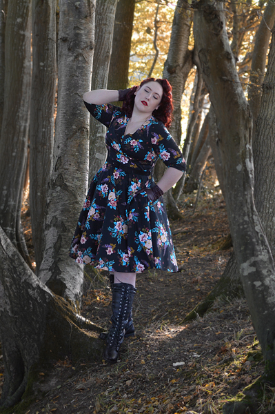 Hell Bunny Blue Bell 50s dress plus size pinup Miss Amy May fit review