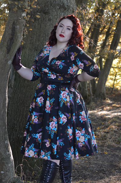 Hell Bunny Blue Bell 50s dress plus size pinup Miss Amy May fit review
