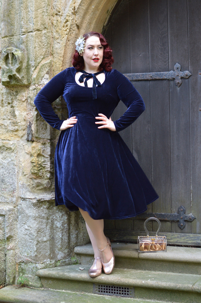 Collectif Clothing navy velvet Clara swing dress christmas party Hotter shoes Rose Gold Viviene heels Miss Amy May plus size pinup fit size review