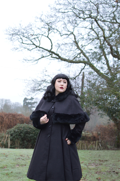 Hell Bunny Capulet coat and cape faux fur trim Miss Amy May plus size pinup fit size review discount code AMYMAY20!% hellbunny.com