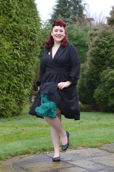 Miss Amy May plus size pinup review Dolly & Dotty 21 inches 53cm soft nylon fluffy petticoat giveaway contest