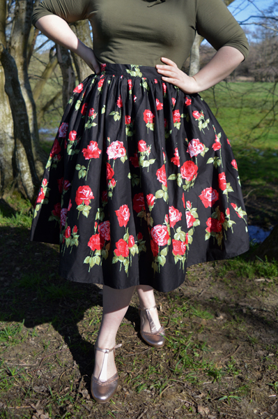 Antonia Skirt by Hell Bunny plus size fit sizing review Miss Amy May discount code hellbunny.com AMYMAY20!%