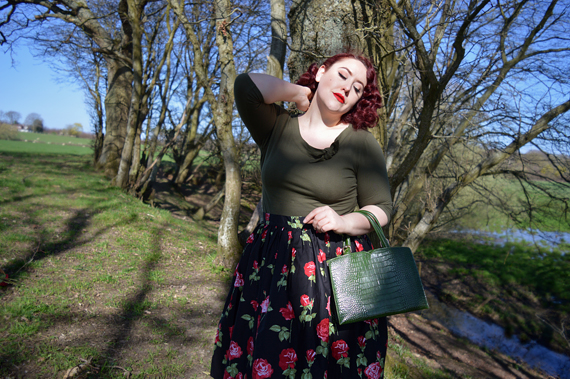 Antonia Skirt by Hell Bunny plus size fit sizing review Miss Amy May discount code hellbunny.com AMYMAY20!%