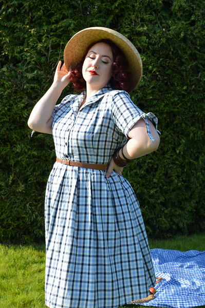 Claudine Blue Check shirtdress by Lindy Bop Large Round Straw shoulder bag Miss Amy May plus size pinup fit review