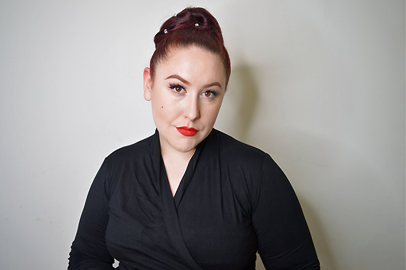 Maybelline Superstay Ink Crayon matte lipstick Make It Happen swatch review Miss Amy May red