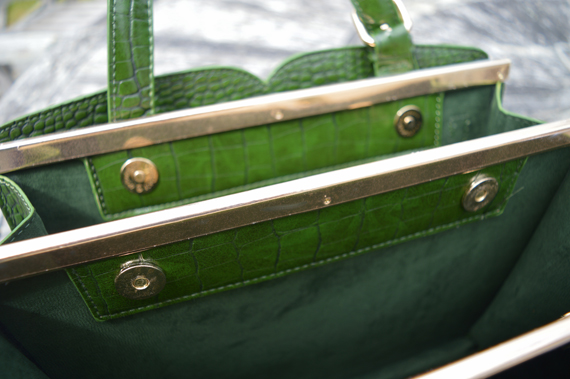 Green Indiscreet bag by Banned Retro Miss Amy May review