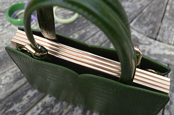 Green Indiscreet bag by Banned Retro Miss Amy May review