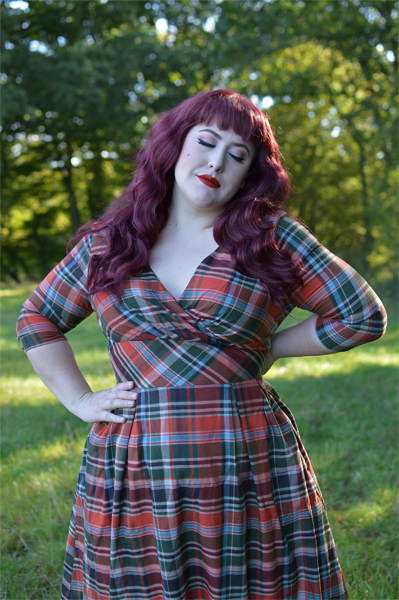 Hell Bunny plus size Oktober autumn tartan 50s dress size fit review Miss Amy May discount code Amymay20!% hellbunny.com