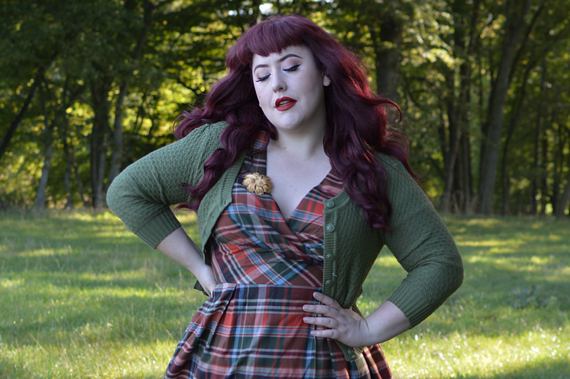 Hell Bunny plus size Oktober autumn tartan 50s dress size fit review Miss Amy May discount code Amymay20!% hellbunny.com