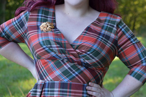 Hell Bunny plus size Oktober autumn tartan 50s dress size fit review Miss Amy May discount code Amymay20!% hellbunny.com