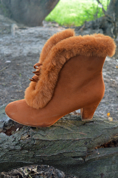 Brown Tatiana boots Lulu Hun Caterina Geek check print swing dress Collectif Vintage fit plus size review Miss Amy May pinup