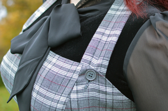 Hell Bunny Frostine pinafore fit size review plus size pinup Miss Amy May hellbunny.com discount code 20% off Amymay20!%