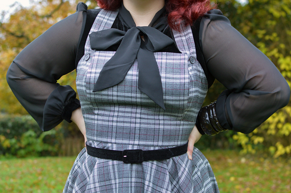 Hell Bunny Frostine pinafore fit size review plus size pinup Miss Amy May hellbunny.com discount code 20% off Amymay20!%