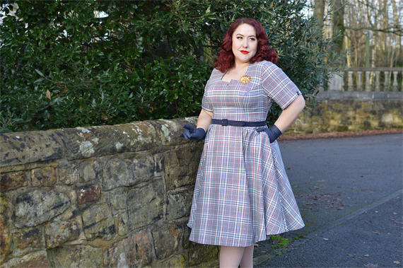 Tatum-lee tartan dress Dear Marilyn gifted by Miss Candyfloss fit size review plus size pinup Miss Amy May