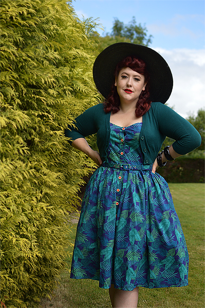 Fit and size review of the Navy Cool Palm Jemima dress gifted by Collectif by plus size pinup Miss Amy May