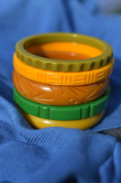 Miss Amy May features vintage inspired rockabilly jewellery small business Bow and Crossbones, carved bangles, bangle stacks