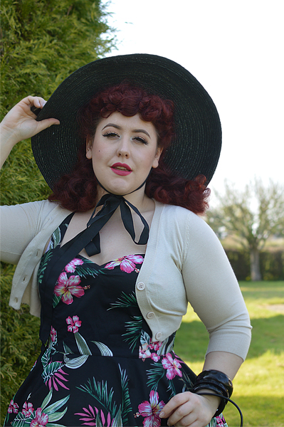 : Black Kalani 50s dress gifted by Hell Bunny Discount code Amymay20!% for 20% off hellbunny.com plus size pinup fit size review Miss Amy May