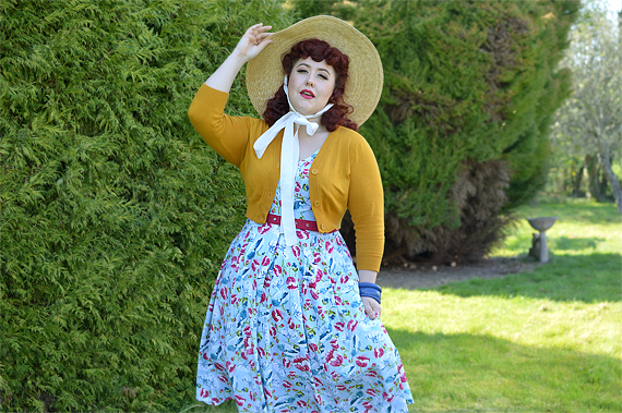 Bassie-Regina dress gifted by Miss Candyfloss plus size pinup fit size review Miss Amy May