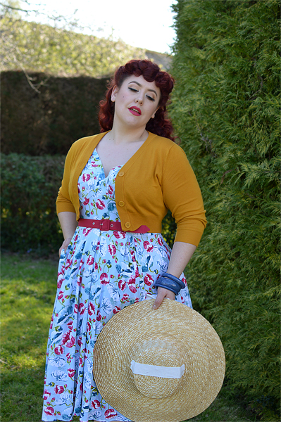Bassie-Regina dress gifted by Miss Candyfloss plus size pinup fit size review Miss Amy May