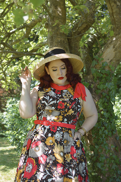 Fit and size review by plus size pinup Miss Amy May of the Eliana-Coral dress gifted by Miss Candyfloss