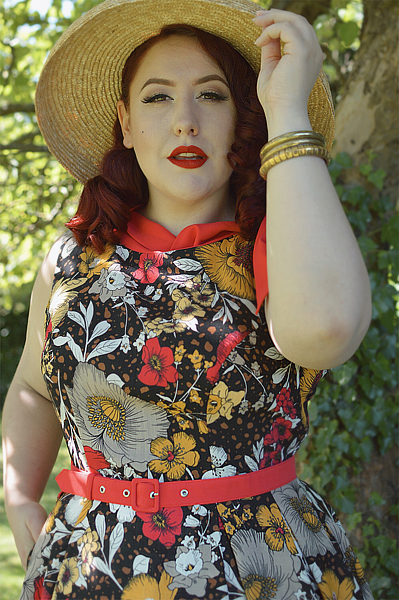 Fit and size review by plus size pinup Miss Amy May of the Eliana-Coral dress gifted by Miss Candyfloss
