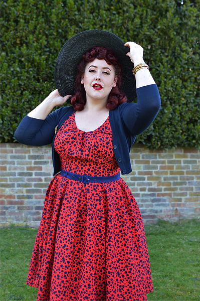 Plus size pinup Miss Amy May fit reviews the Flava-Rose dress gifted by Miss Candyfloss