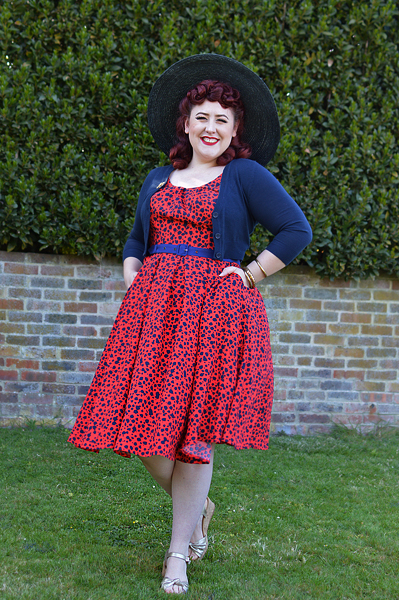 Plus size pinup Miss Amy May fit reviews the Flava-Rose dress gifted by Miss Candyfloss