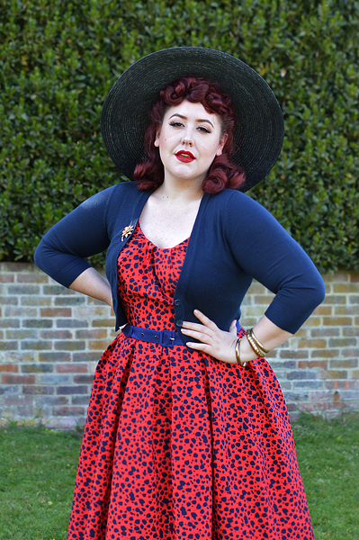 Plus size pinup Miss Amy May fit reviews the Flava-Rose dress gifted by Miss Candyfloss
