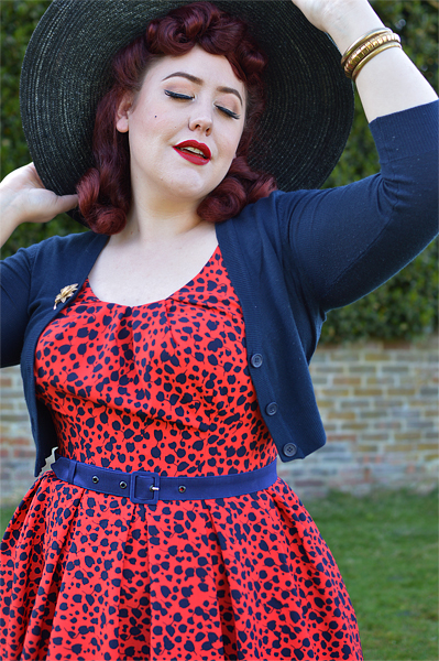 Plus size pinup Miss Amy May fit reviews the Flava-Rose dress gifted by Miss Candyfloss