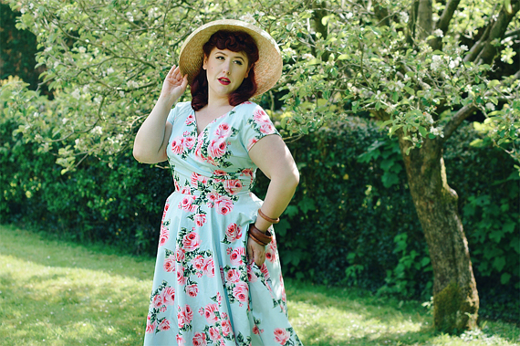 Plus sized pinup Miss Amy May writes a fit and size review of the Blue Vintage Rose Hourglass swing dress gifted by The Pretty Dress Company
