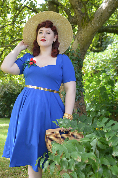 Fit and size review of Cerys' Closet Vera Sweetheart dress by plus size pinup Miss Amy May
