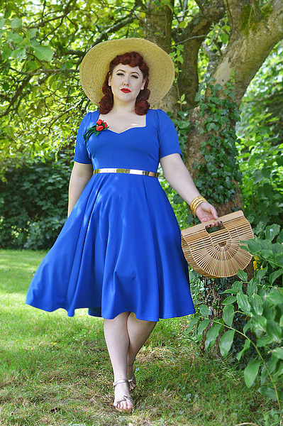 Fit and size review of Cerys' Closet Vera Sweetheart dress by plus size pinup Miss Amy May