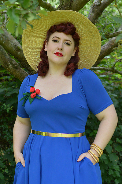 Fit and size review of Cerys' Closet Vera Sweetheart dress by plus size pinup Miss Amy May