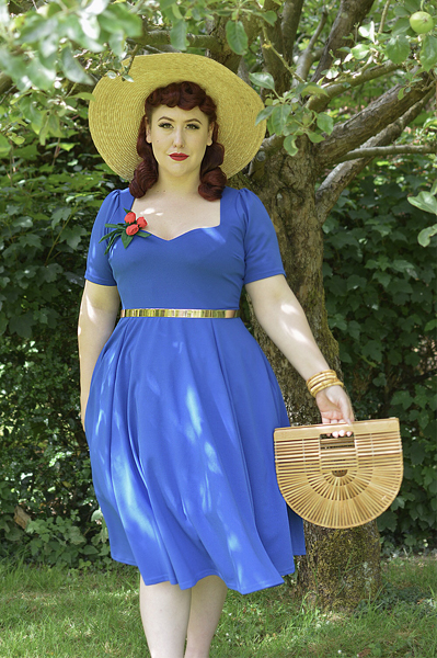 Fit and size review of Cerys' Closet Vera Sweetheart dress by plus size pinup Miss Amy May