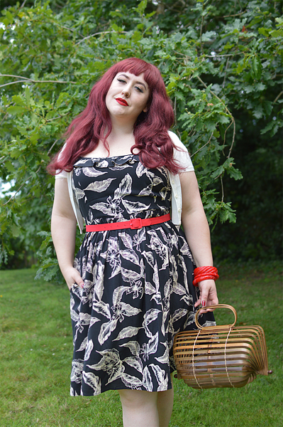 Fit and size review of the Chiara dress gifted by Hell Bunny by plus size pinup Miss Amy May. discount code amymay20!% for 20% off hellbunny.com