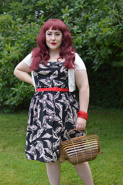 Fit and size review of the Chiara dress gifted by Hell Bunny by plus size pinup Miss Amy May. discount code amymay20!% for 20% off hellbunny.com