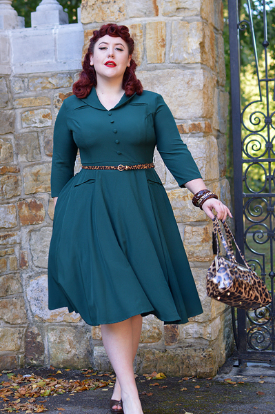 Fit and size review of the Gabriella Swing dress gifted by Hearts and Roses London by plus size pinup Miss Amy May
