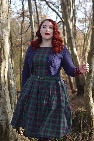 Fit and size review by plus size pinup Miss Amy May of the Annie Retro Check dress gifted by Dolly & Dotty