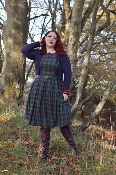 Fit and size review by plus size pinup Miss Amy May of the Annie Retro Check dress gifted by Dolly & Dotty